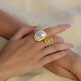 Charis goldener Perlenring
